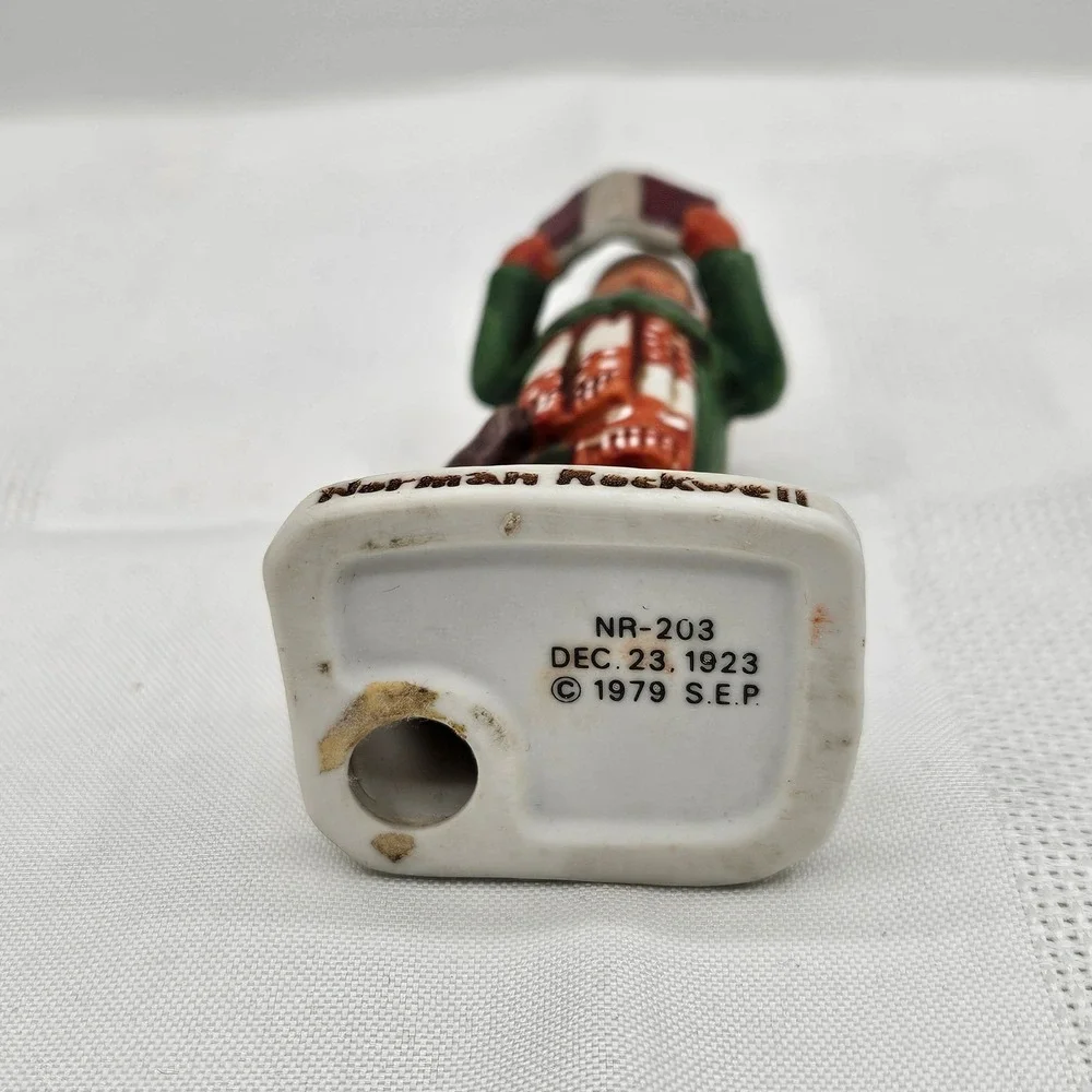 Norman Rockwell The Caroler NR-203 Christmas‎ Boy Dog Figurine 1979 SEP